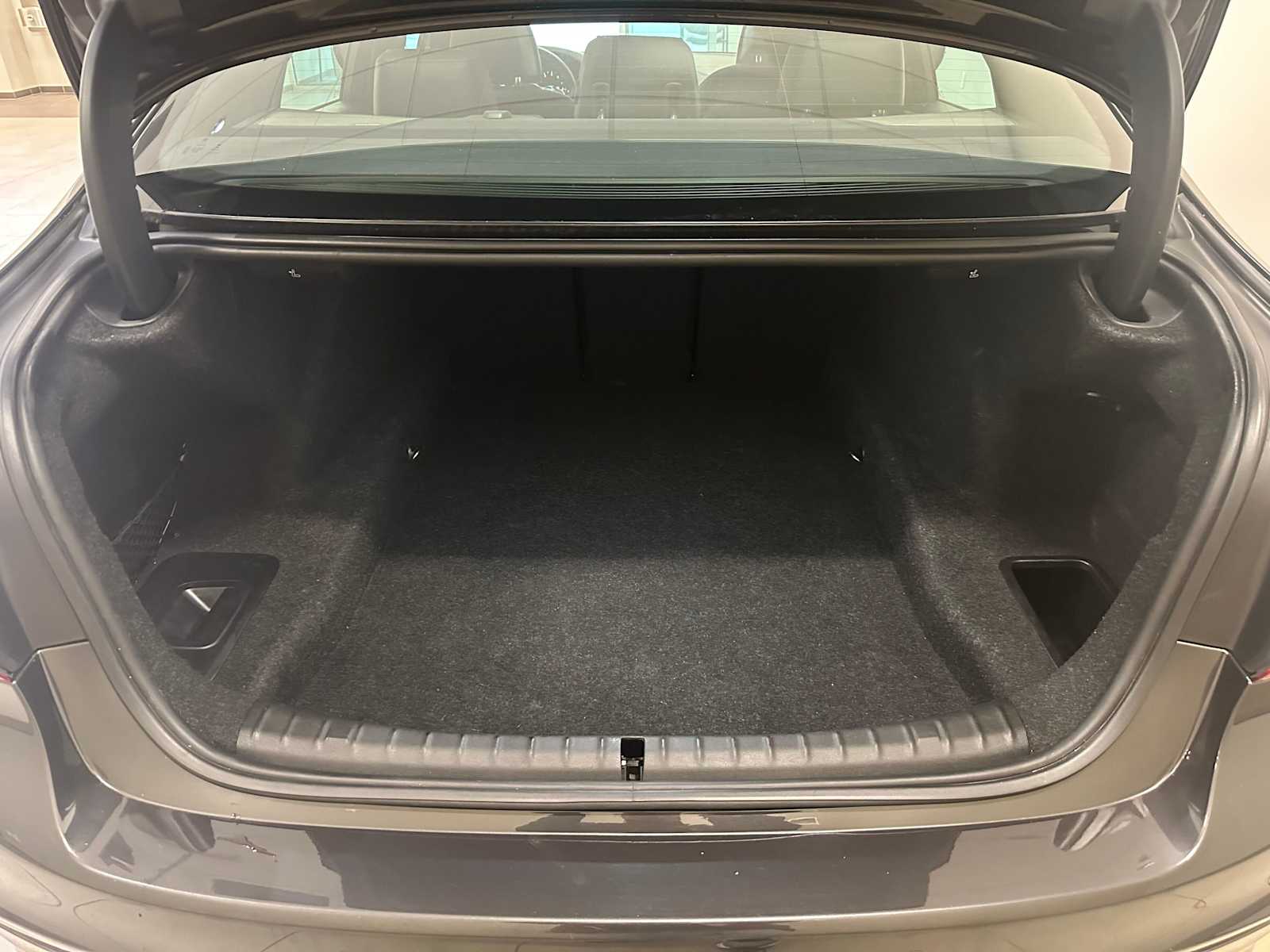 Thumbnail: 2018 BMW 5 Series - 31