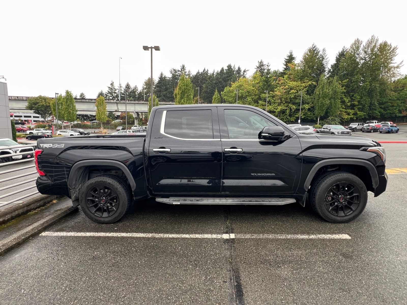 Thumbnail: 2022 Toyota Tundra - 6