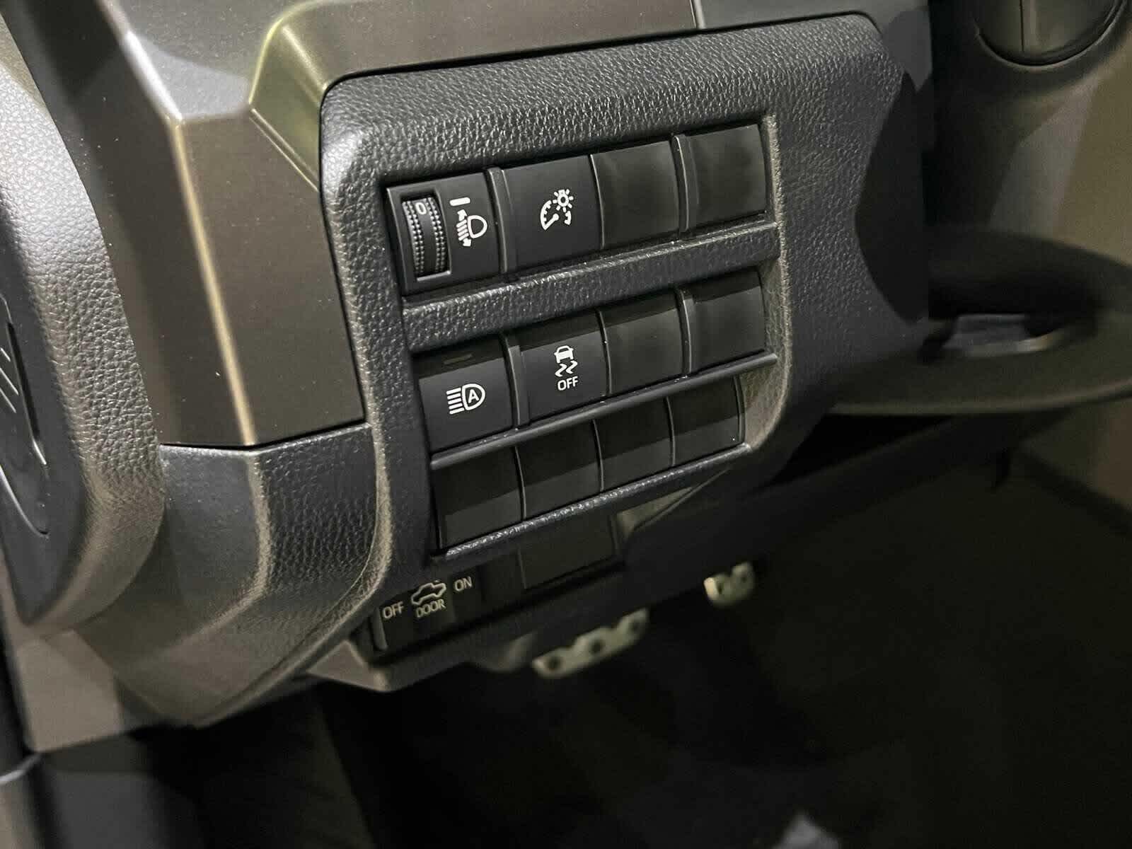 Thumbnail: 2025 Toyota Tacoma - 16