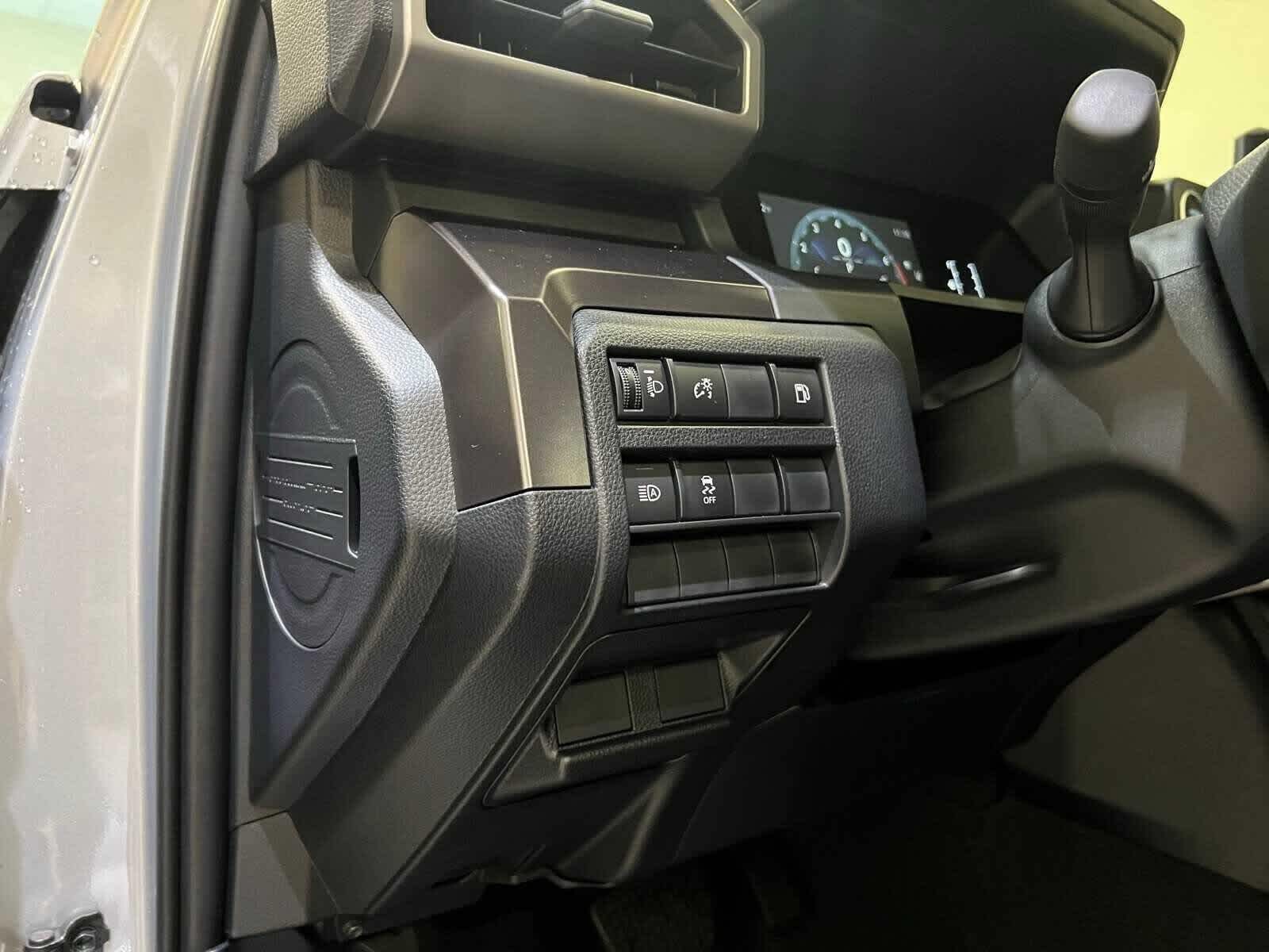 Thumbnail: 2025 Toyota 4Runner - 15