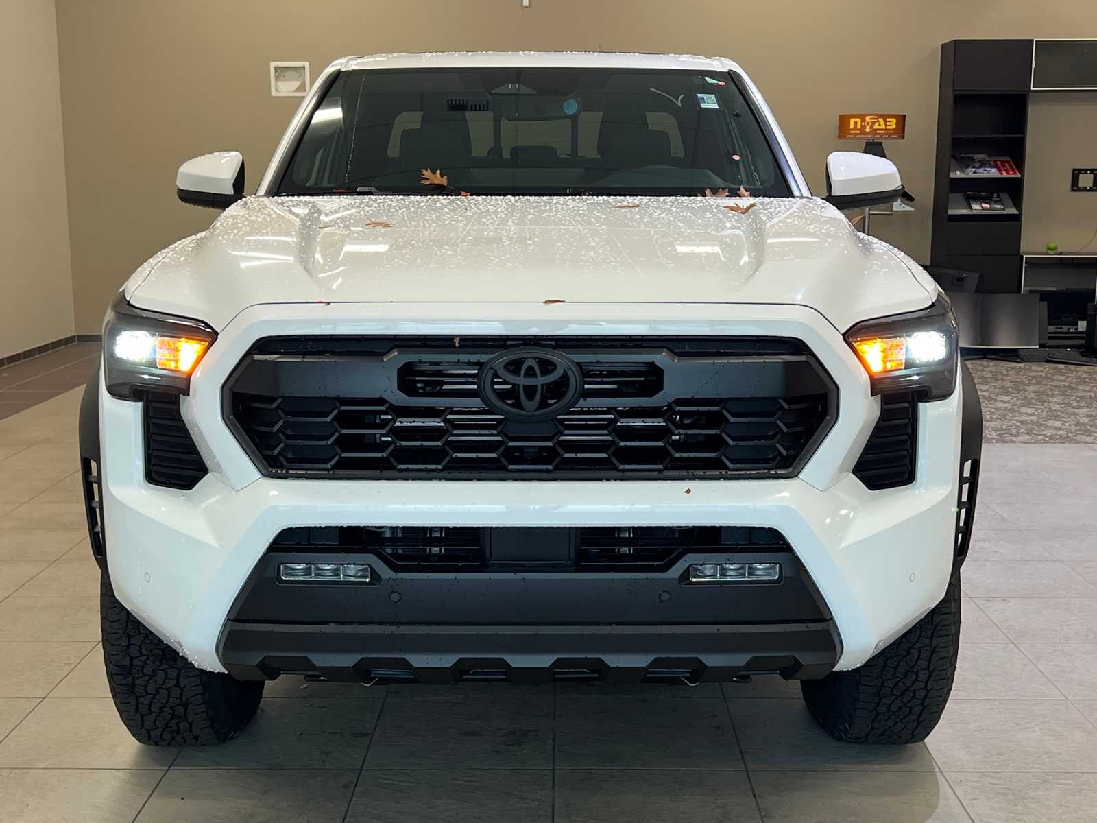 Thumbnail: 2025 Toyota Tacoma - 8