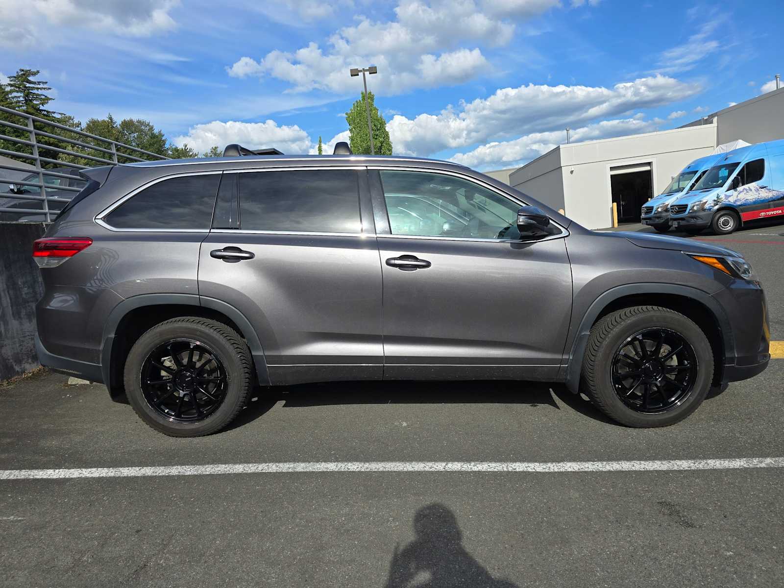Thumbnail: 2018 Toyota Highlander - 4