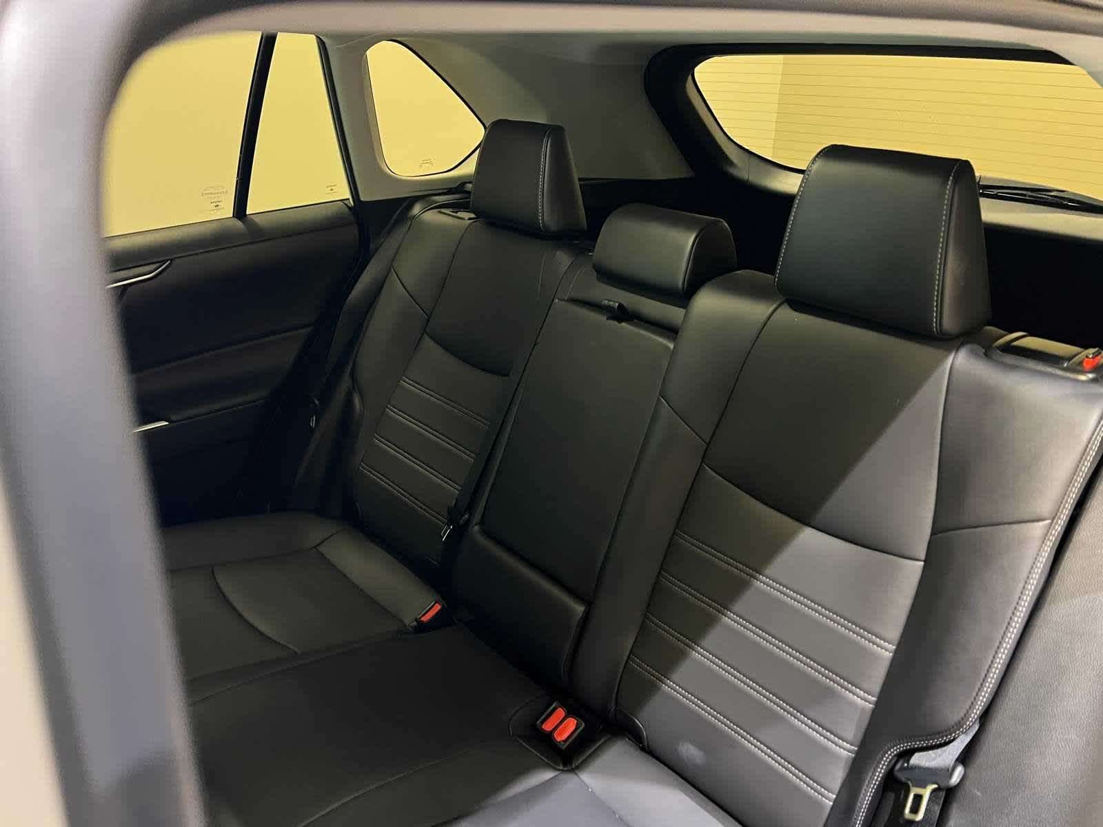 Thumbnail: 2022 Toyota RAV4 - 13