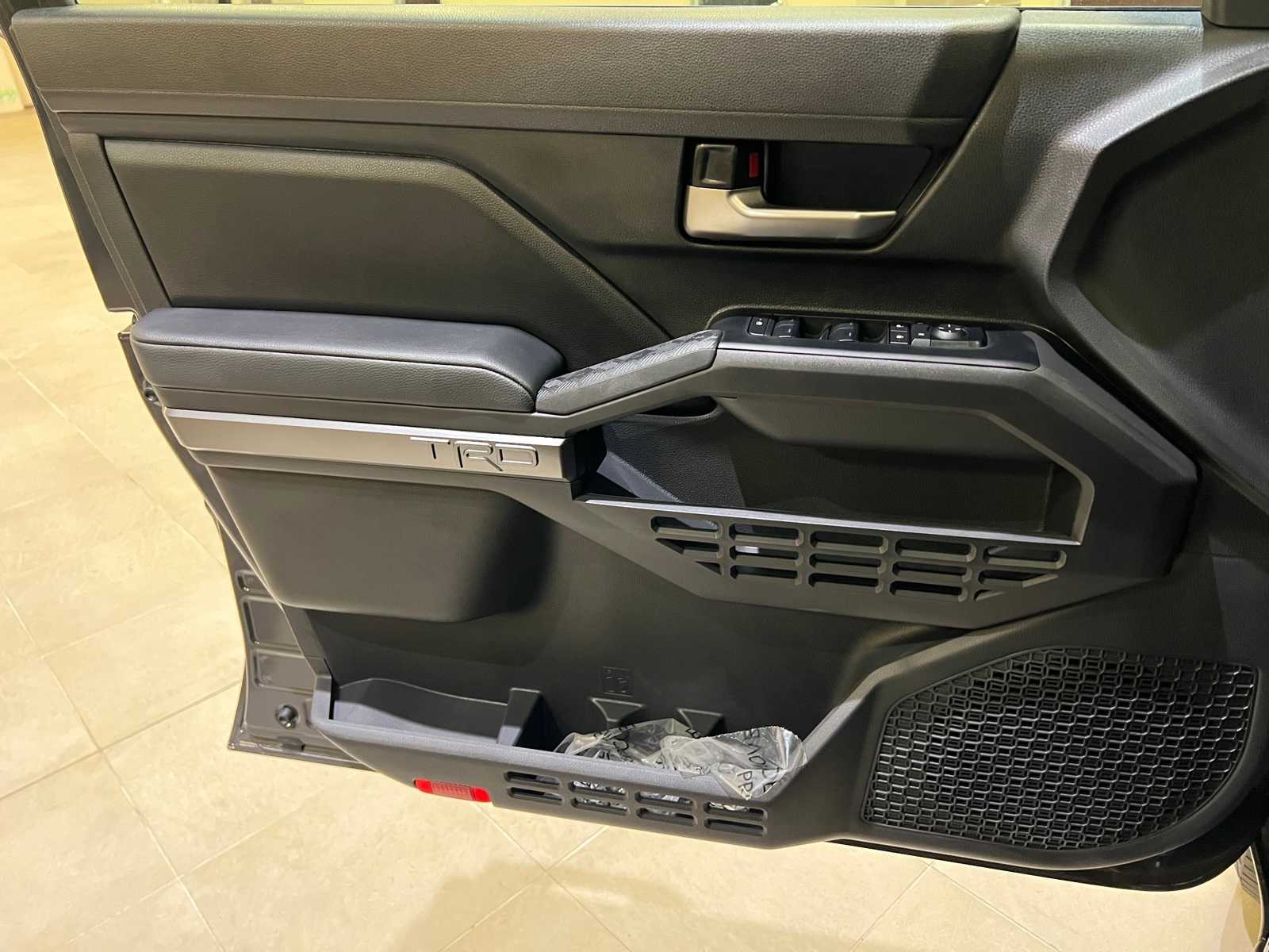 Thumbnail: 2025 Toyota Tacoma - 17