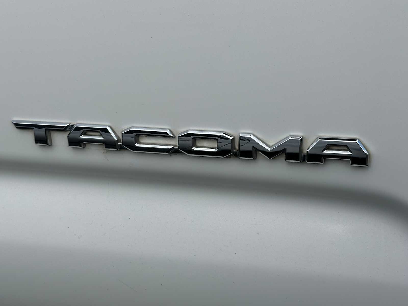 Thumbnail: 2016 Toyota Tacoma - 5