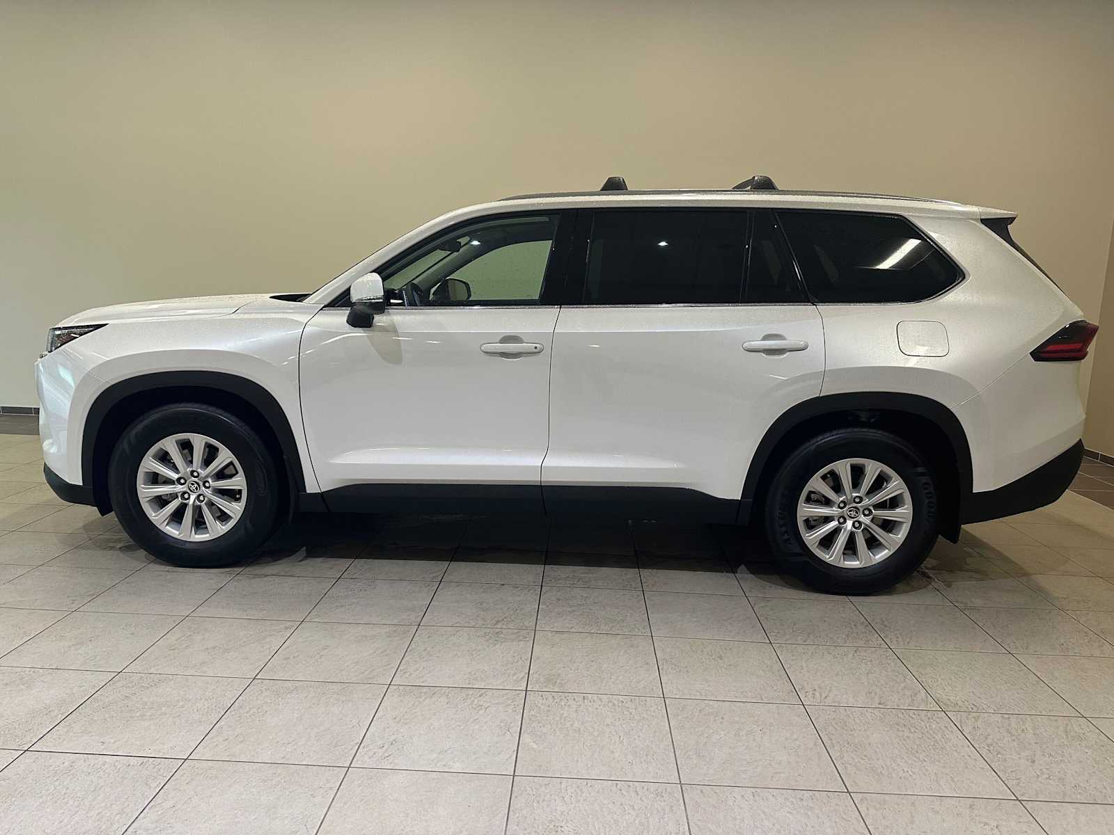 Thumbnail: 2025 Toyota Grand Highlander - 3