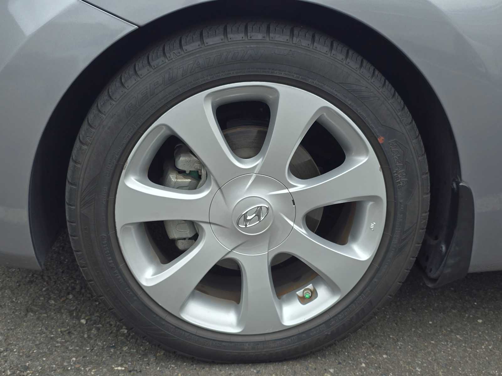 Thumbnail: 2013 Hyundai Elantra - 4