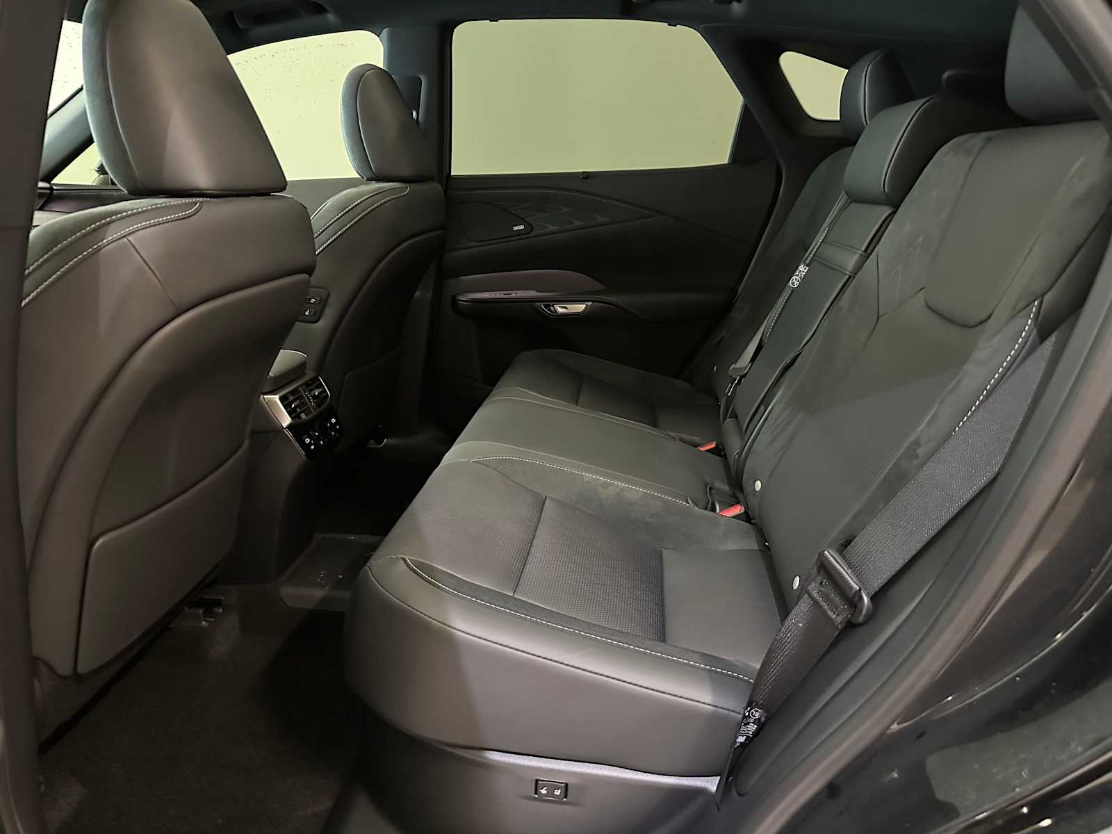 Thumbnail: 2025 Lexus RX - 25