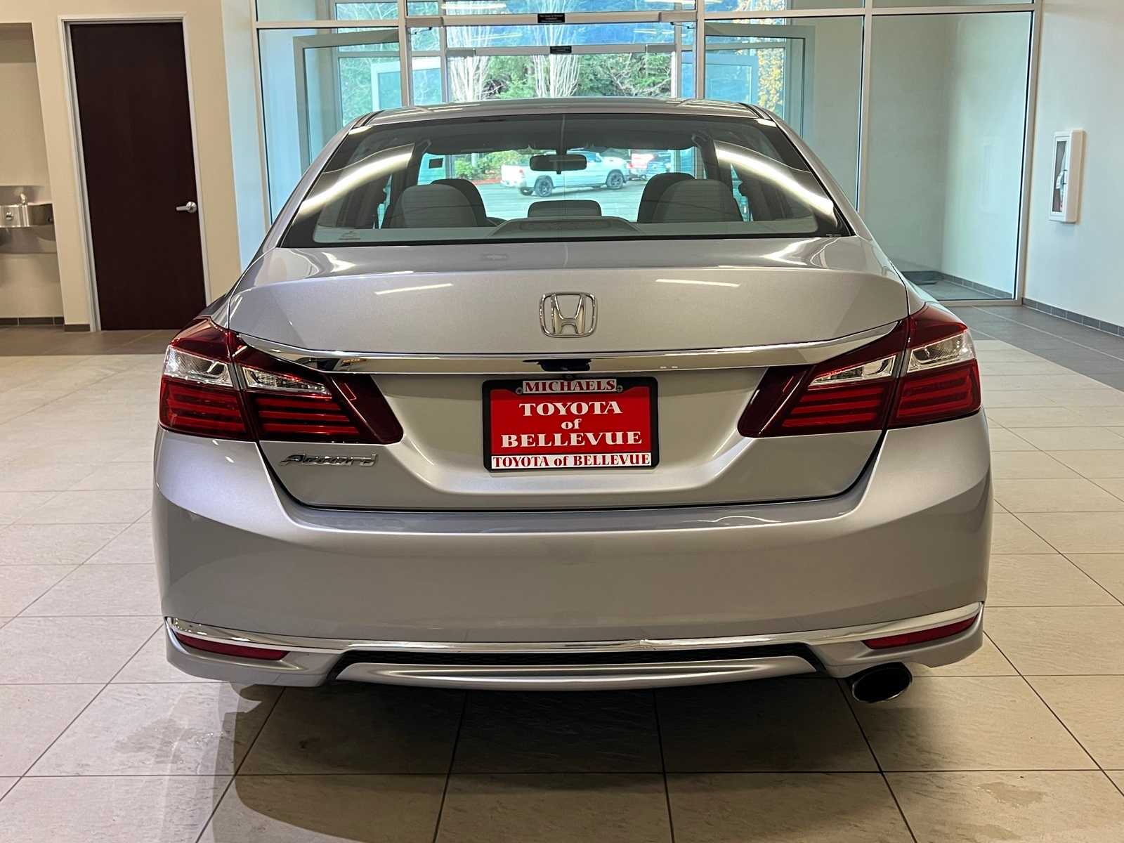 Thumbnail: 2017 Honda Accord - 5