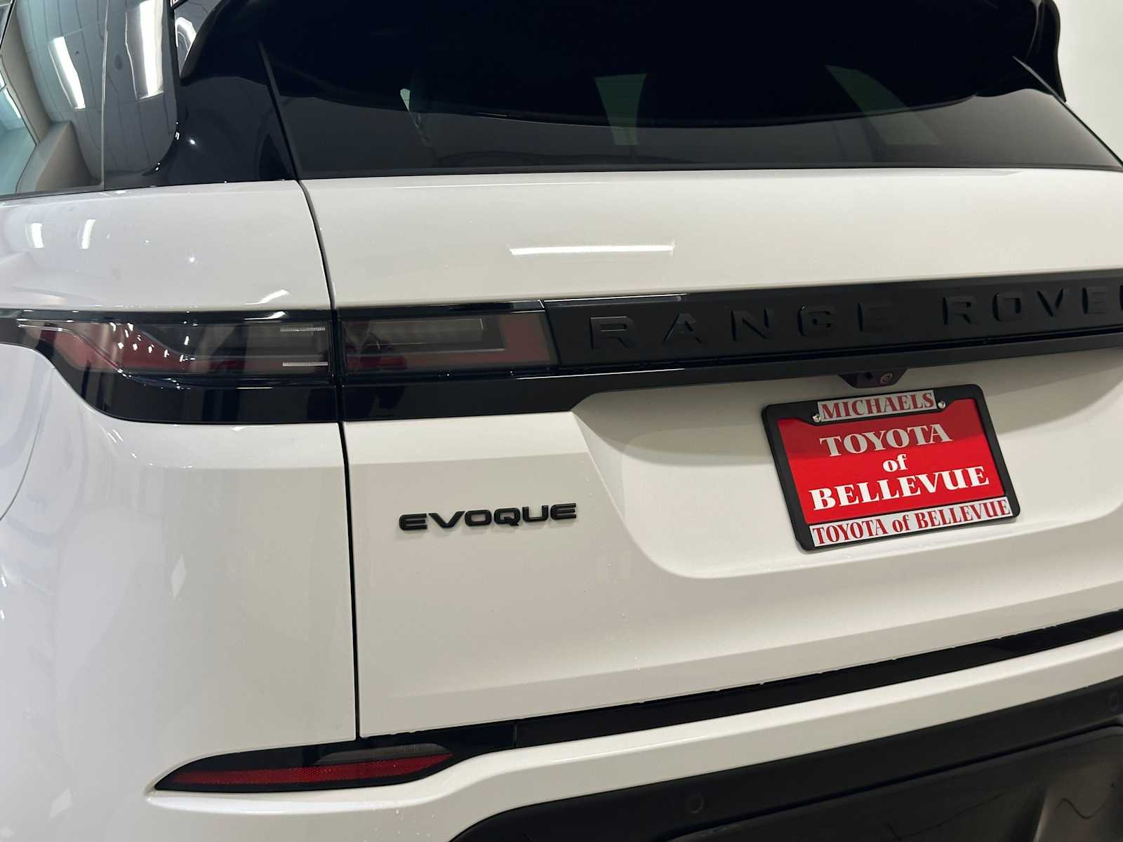 Thumbnail: 2025 Land Rover Range Rover Evoque - 7
