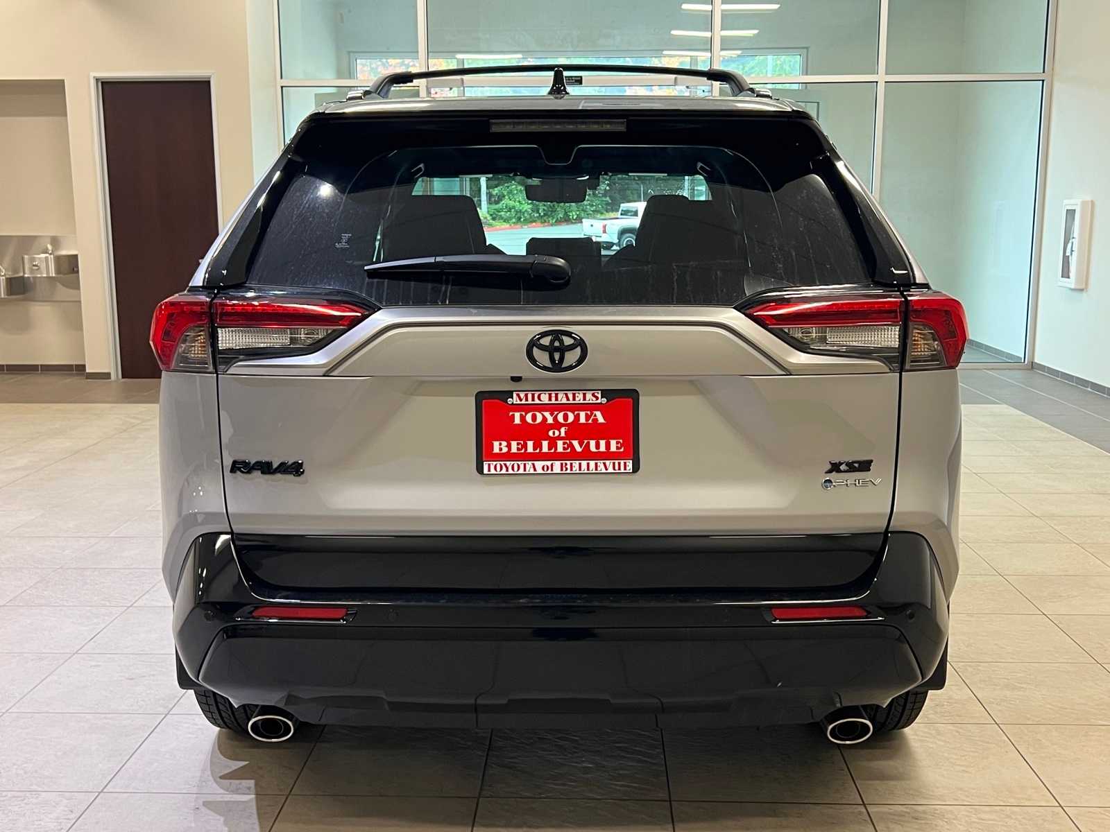 Thumbnail: 2025 Toyota RAV4 - 5