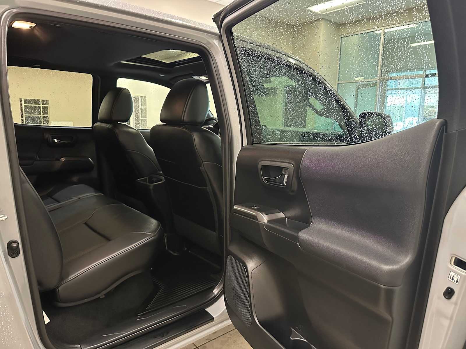 Thumbnail: 2019 Toyota Tacoma - 27