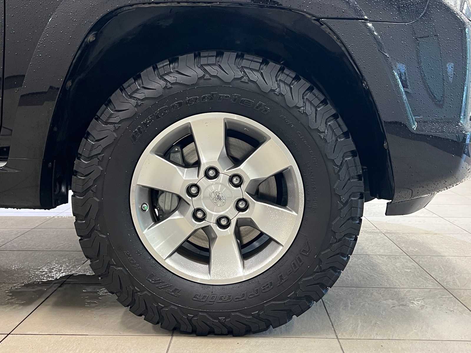 Thumbnail: 2011 Toyota 4Runner - 7