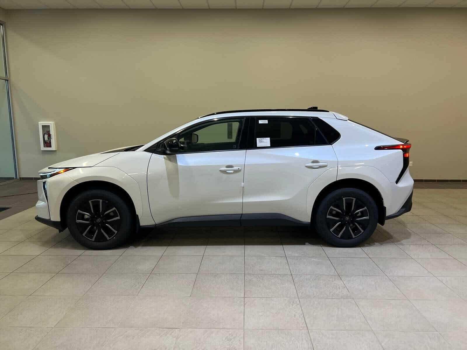 Thumbnail: 2026 Toyota bZ - 3