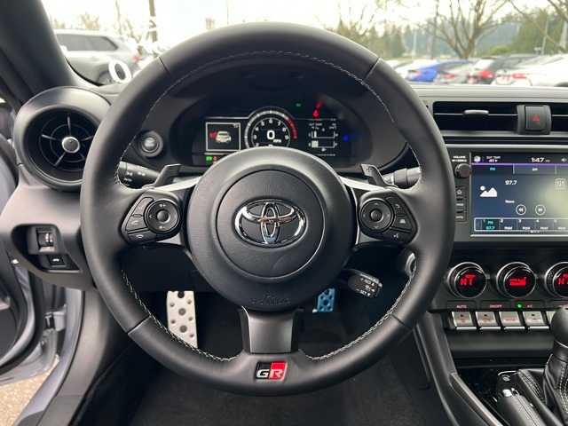 Thumbnail: 2025 Toyota GR86 - 18