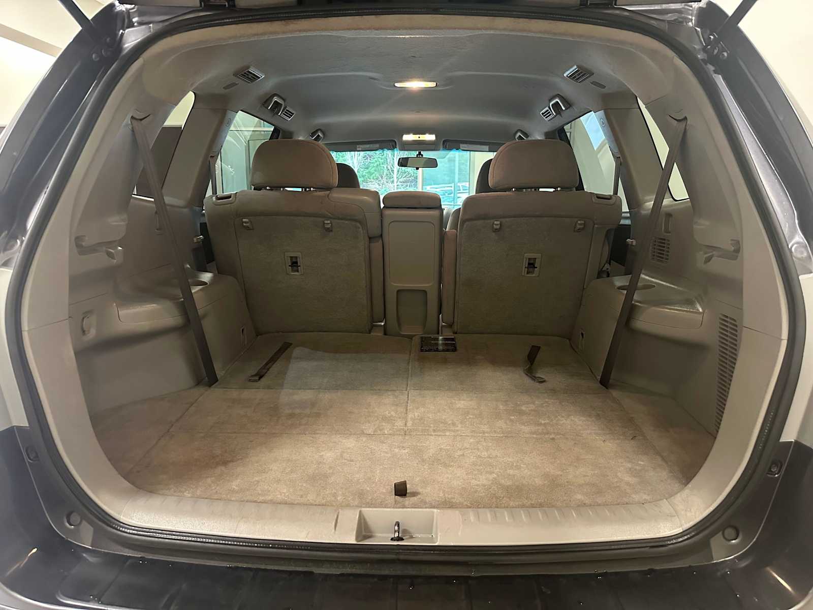 Thumbnail: 2012 Toyota Highlander - 28