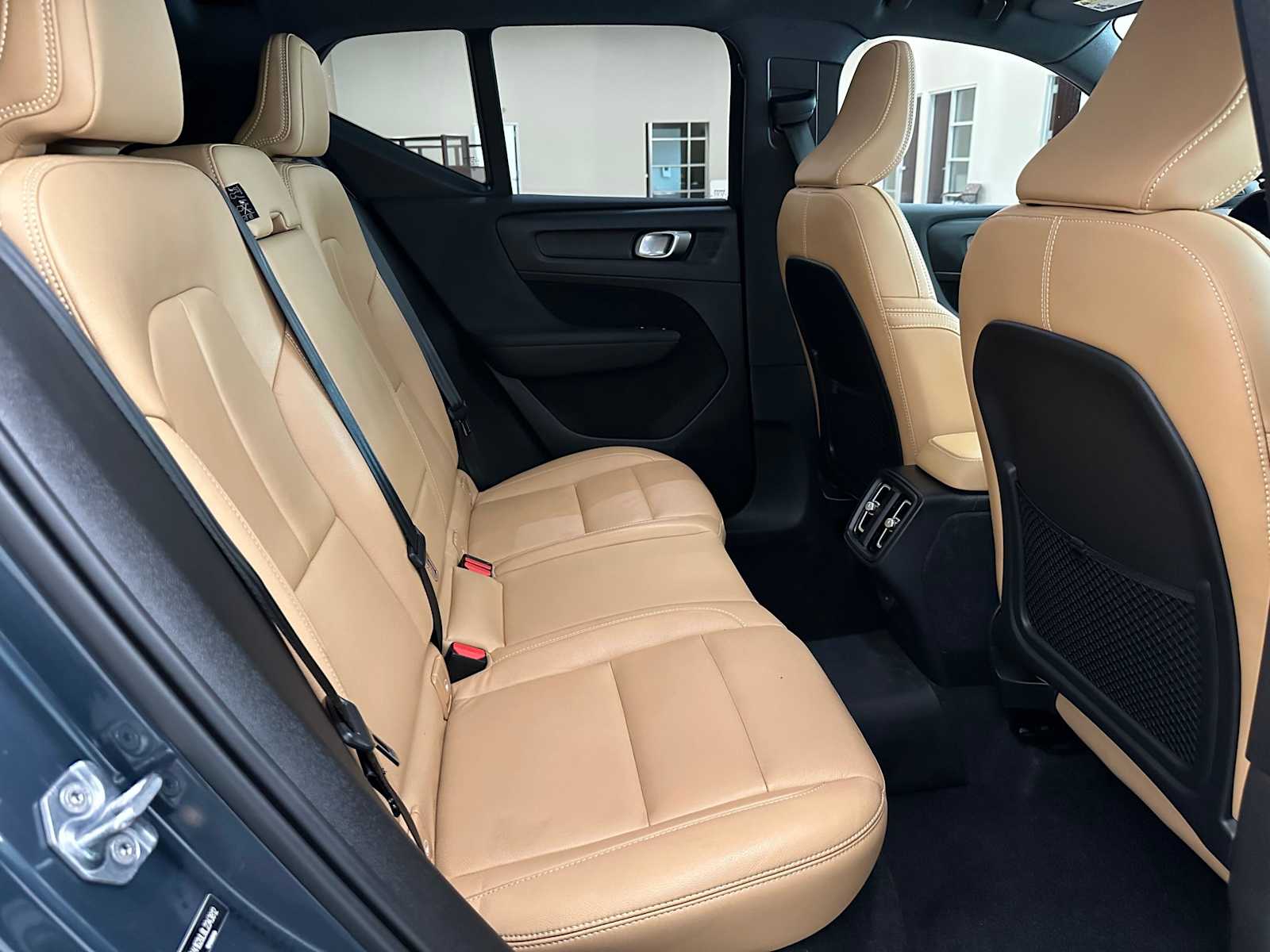 Thumbnail: 2020 Volvo XC40 - 26