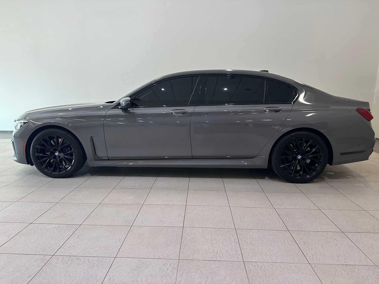 Thumbnail: 2021 BMW 7 Series - 4