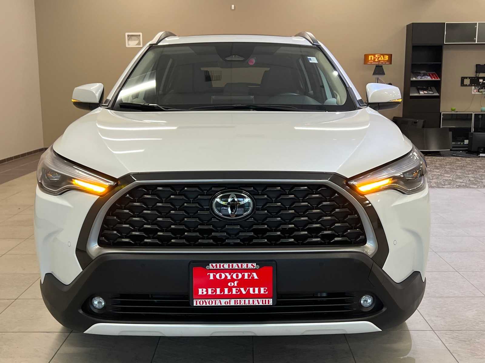 Thumbnail: 2023 Toyota Corolla Cross - 8