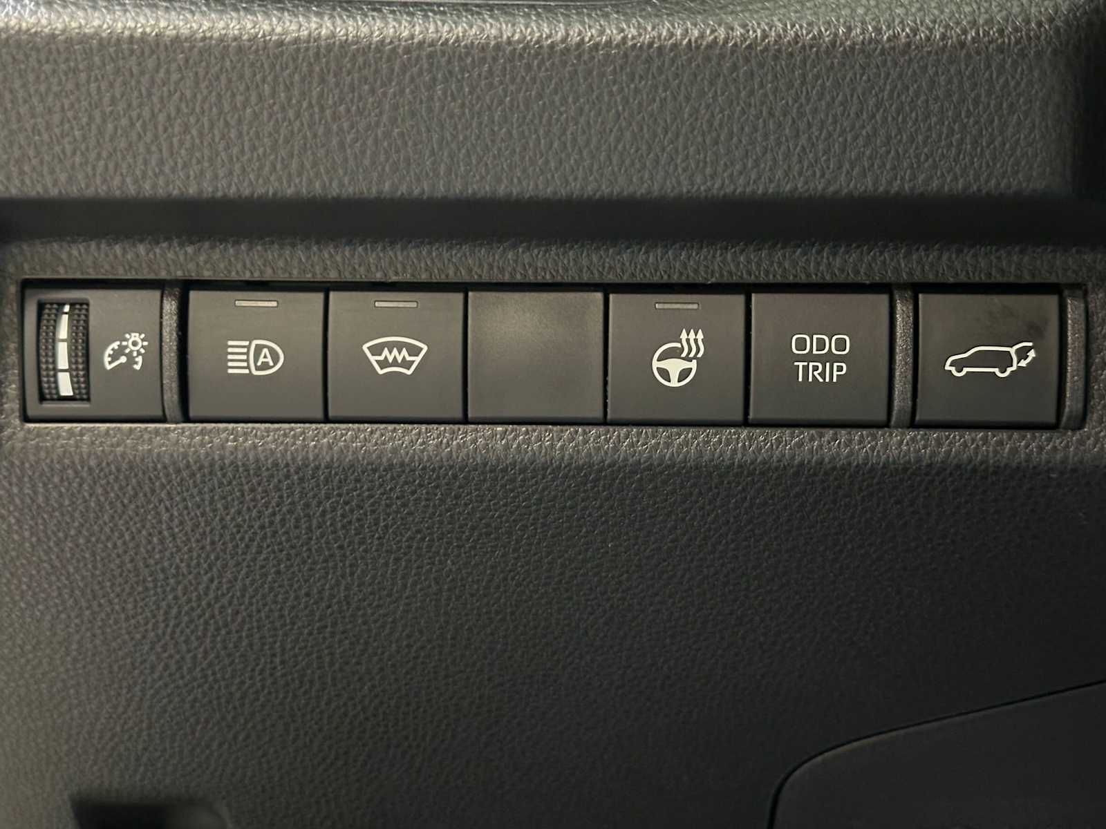 Thumbnail: 2024 Toyota RAV4 - 17