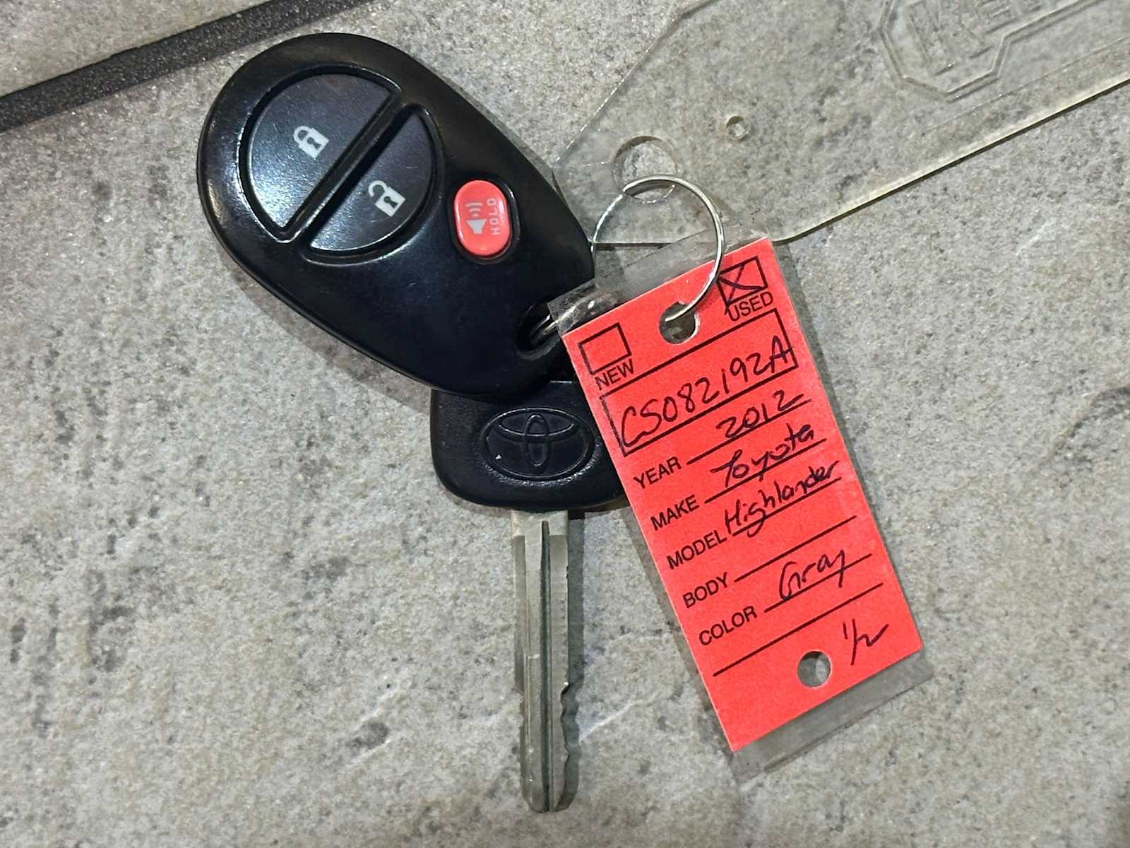 Thumbnail: 2012 Toyota Highlander - 30