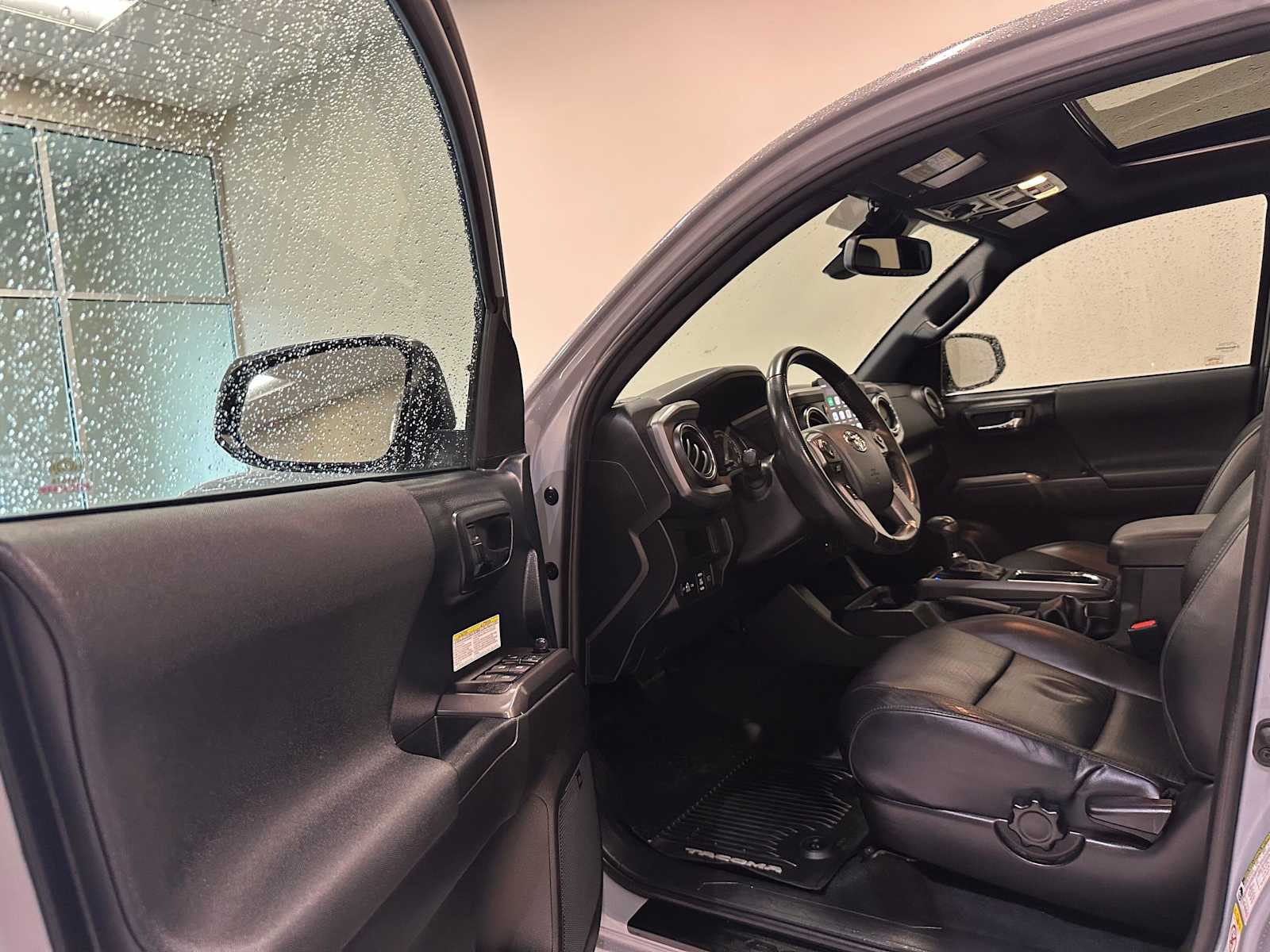 Thumbnail: 2019 Toyota Tacoma - 23