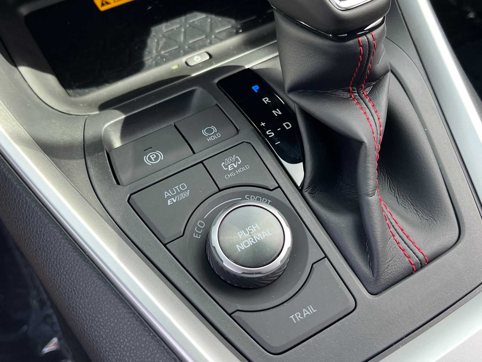2025 Toyota RAV4 XSE 25