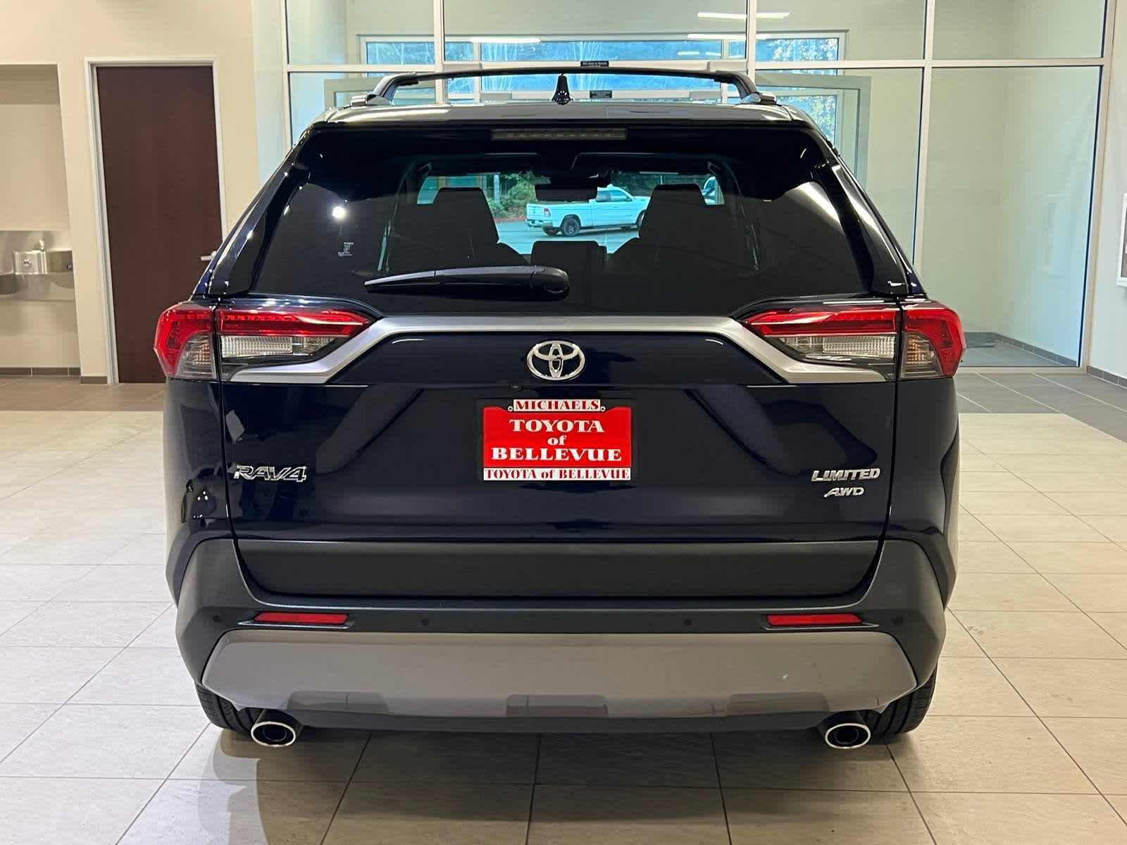 Thumbnail: 2021 Toyota RAV4 - 5