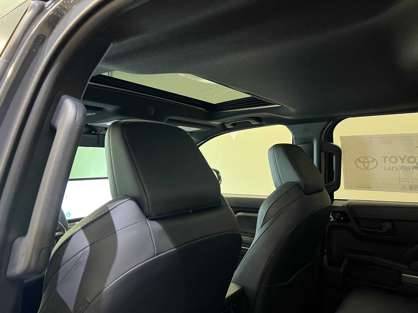 Thumbnail: 2025 Toyota 4Runner - 12