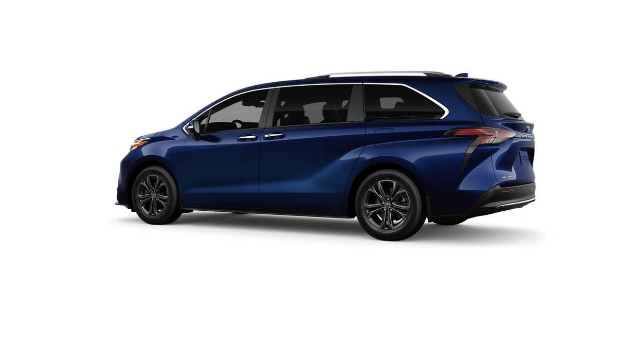 Thumbnail: 2026 Toyota Sienna - 5