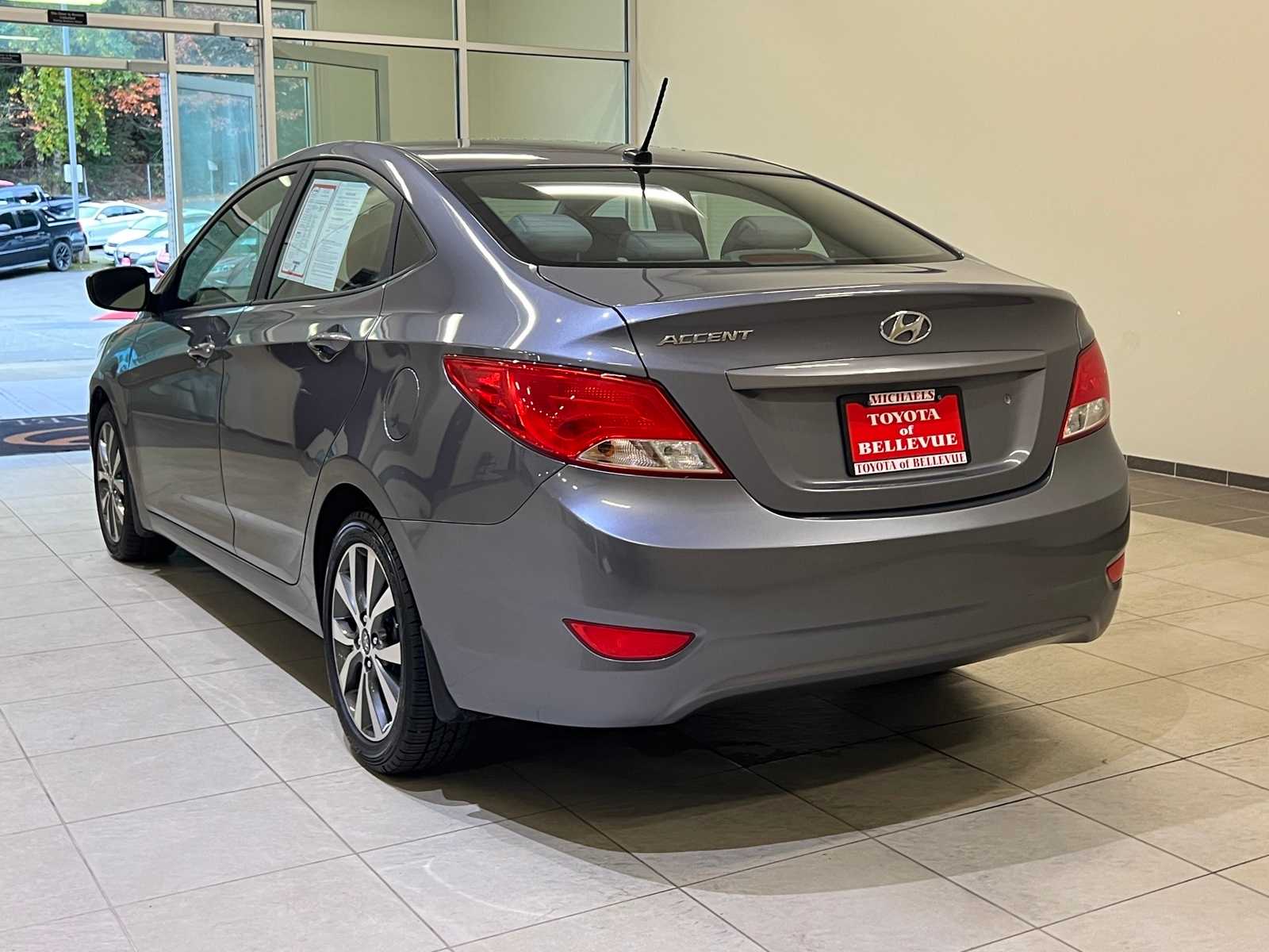 Thumbnail: 2017 Hyundai Accent - 4