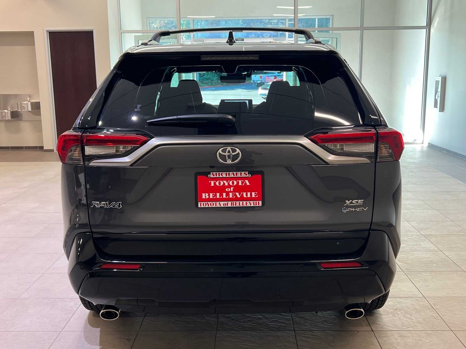 Thumbnail: 2025 Toyota RAV4 - 5