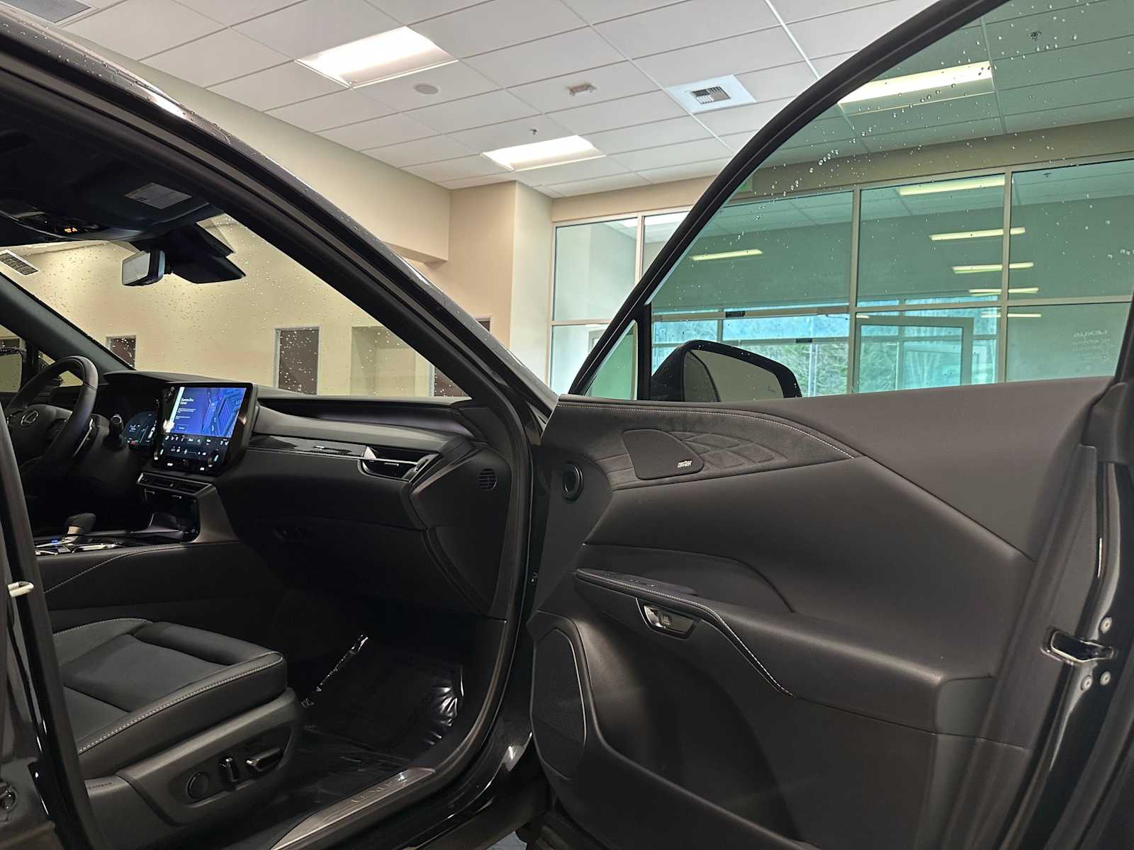 Thumbnail: 2025 Lexus RX - 30