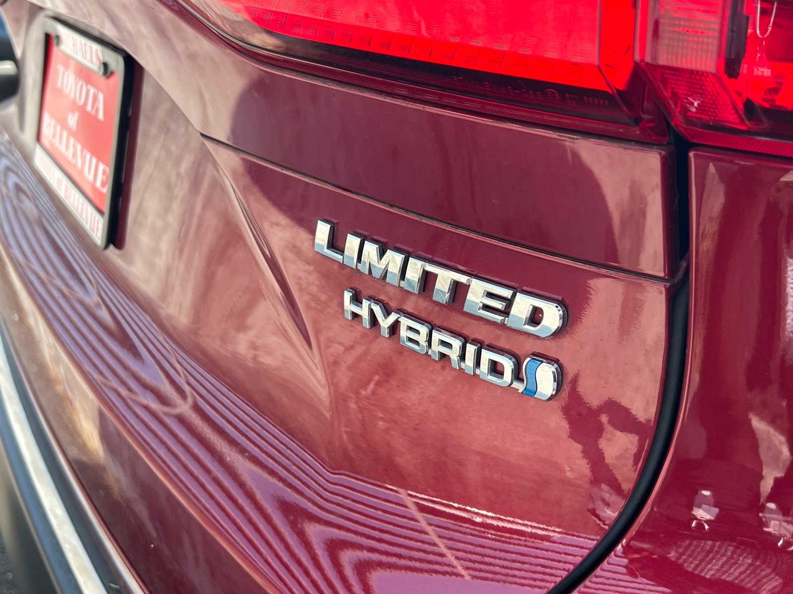 Thumbnail: 2021 Toyota Venza - 9