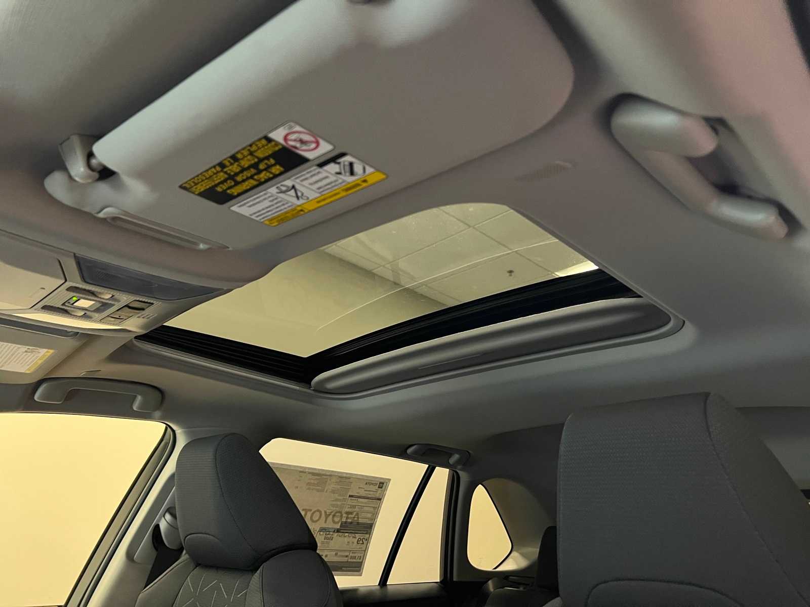 Thumbnail: 2025 Toyota RAV4 - 17