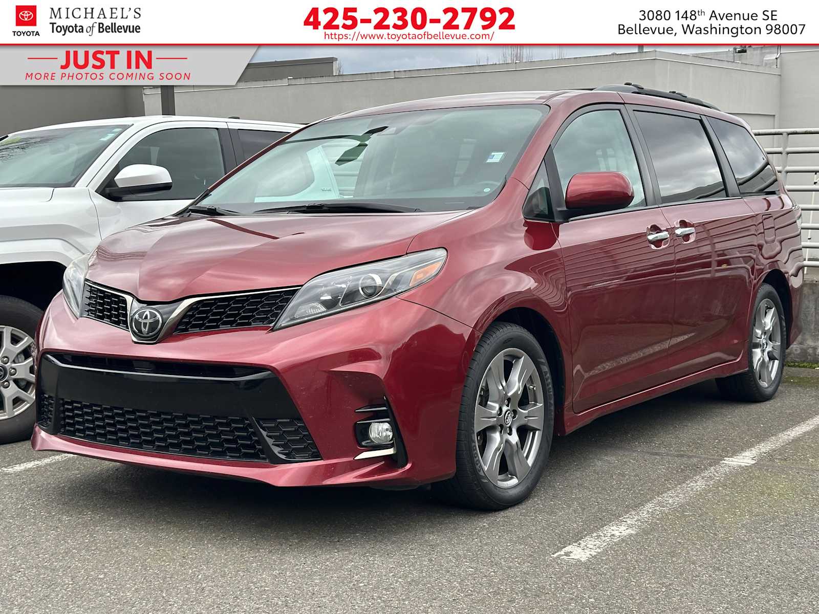 Thumbnail: 2018 Toyota Sienna - 1