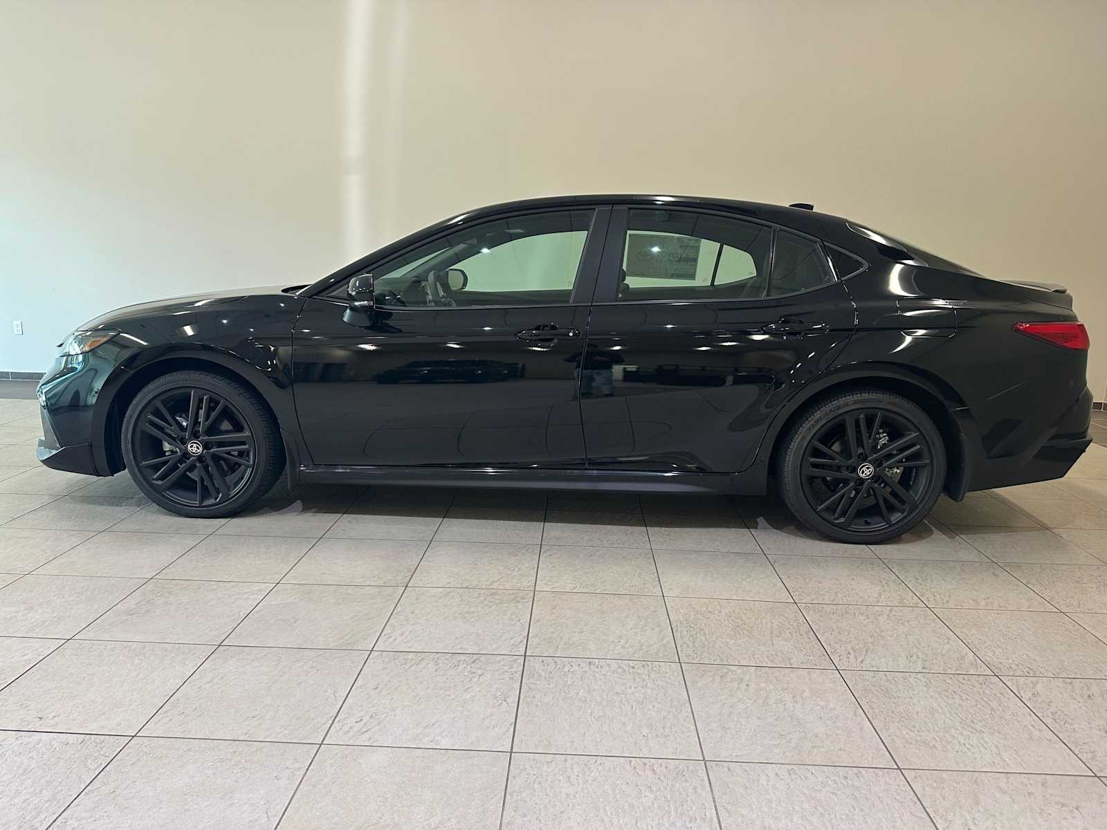 Thumbnail: 2026 Toyota Camry - 3