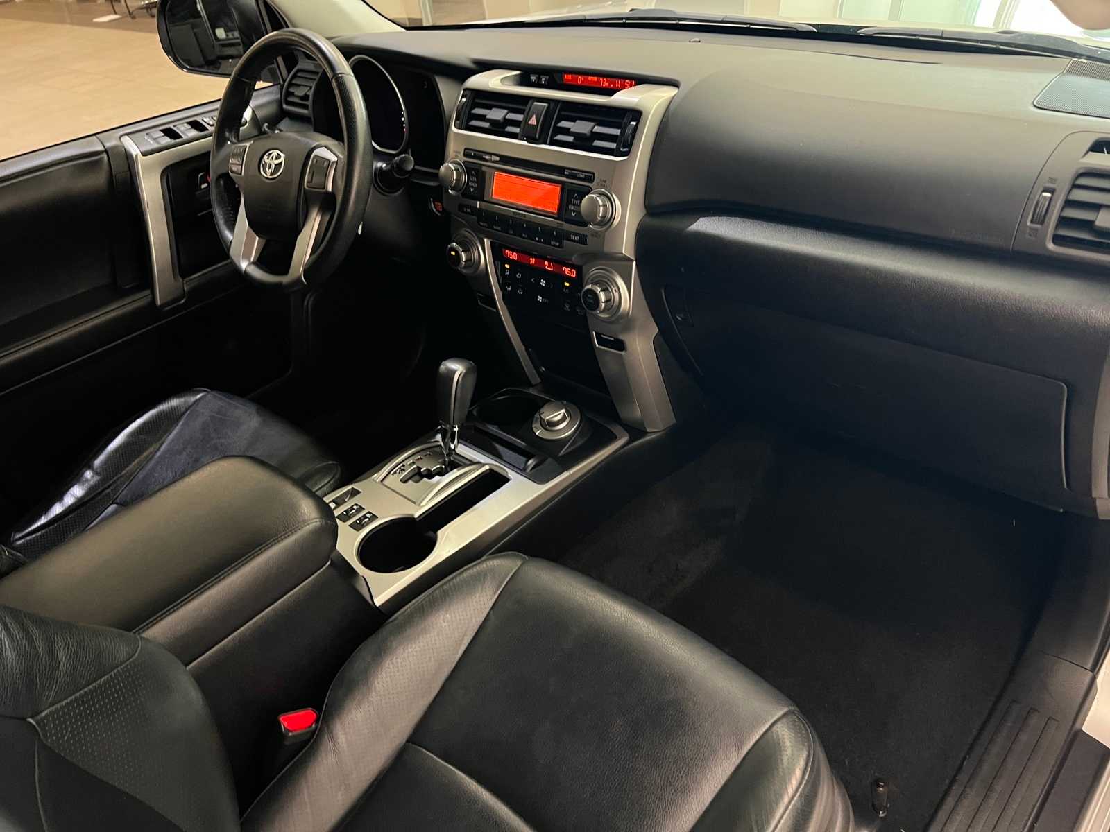 Thumbnail: 2011 Toyota 4Runner - 15