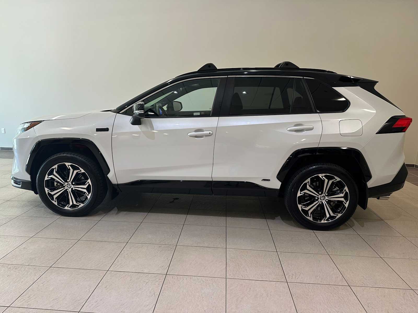 Thumbnail: 2024 Toyota RAV4 - 3