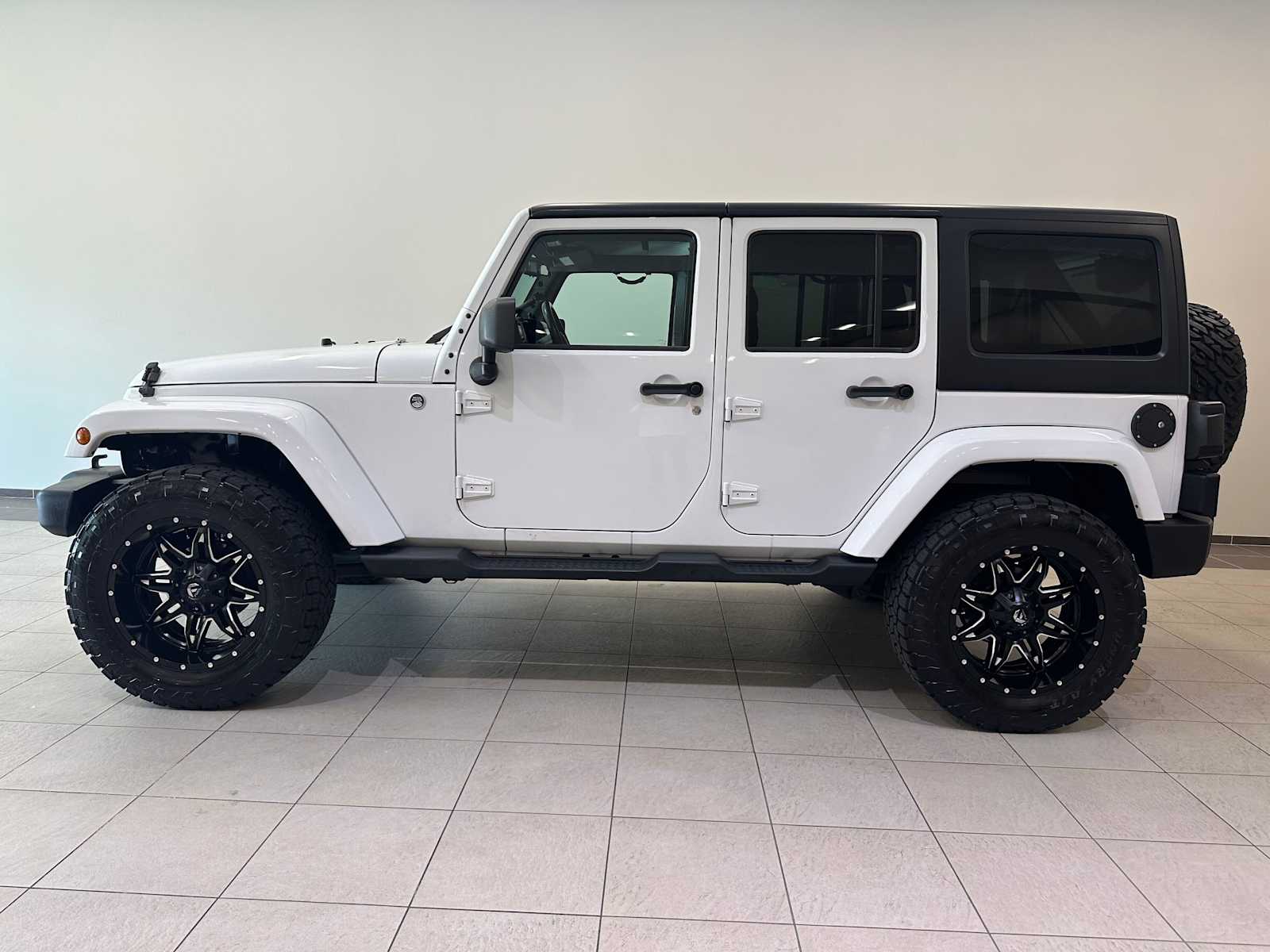 Thumbnail: 2013 Jeep Wrangler - 2