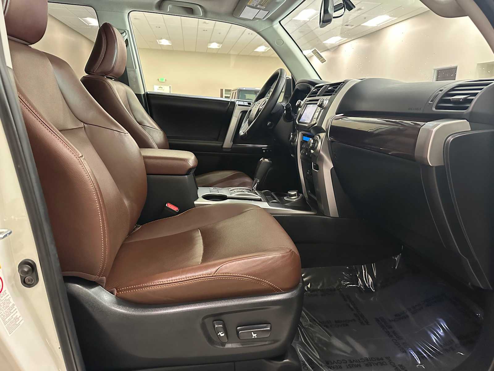 Thumbnail: 2018 Toyota 4Runner - 28