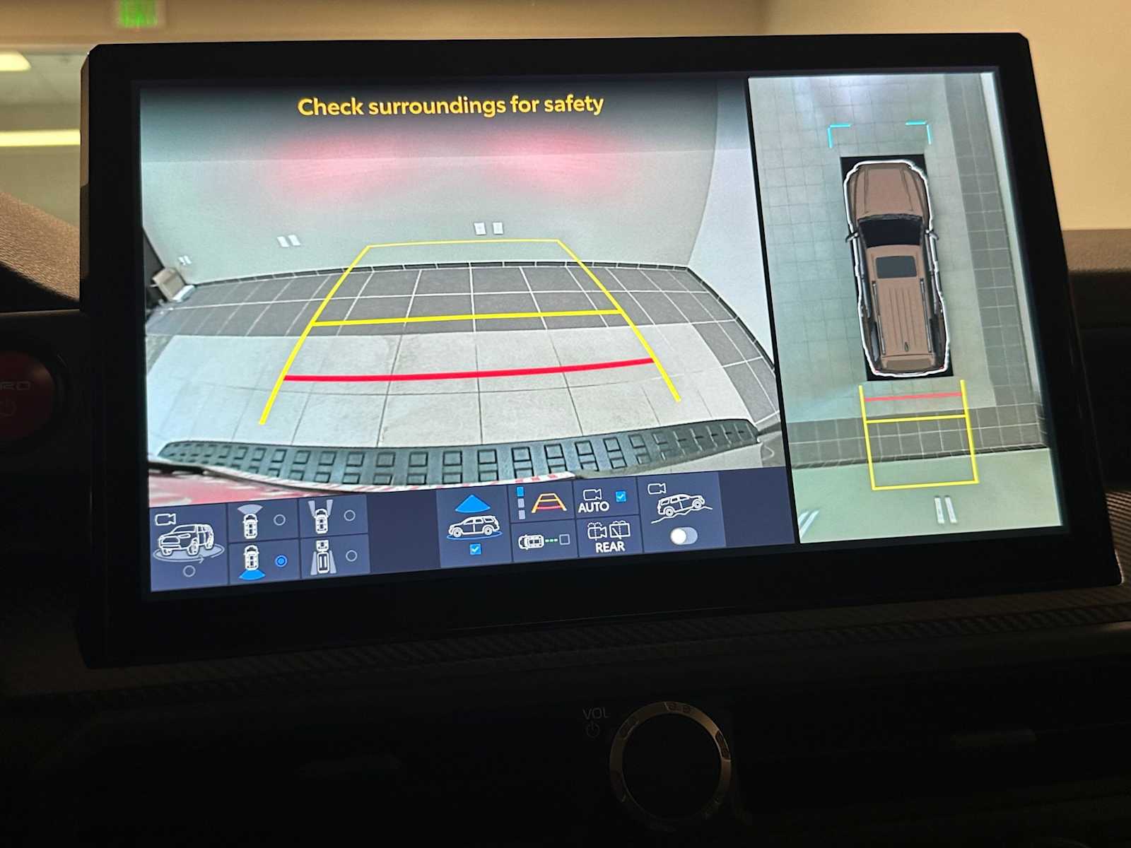 Thumbnail: 2025 Toyota 4Runner - 13