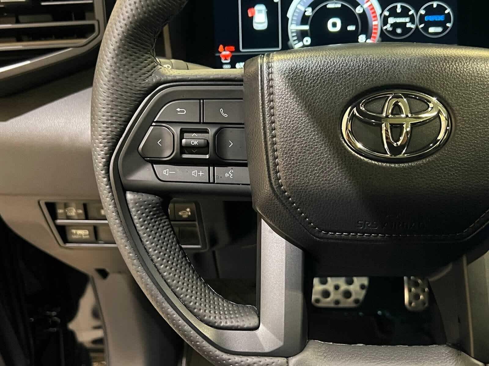 Thumbnail: 2025 Toyota Sequoia - 22