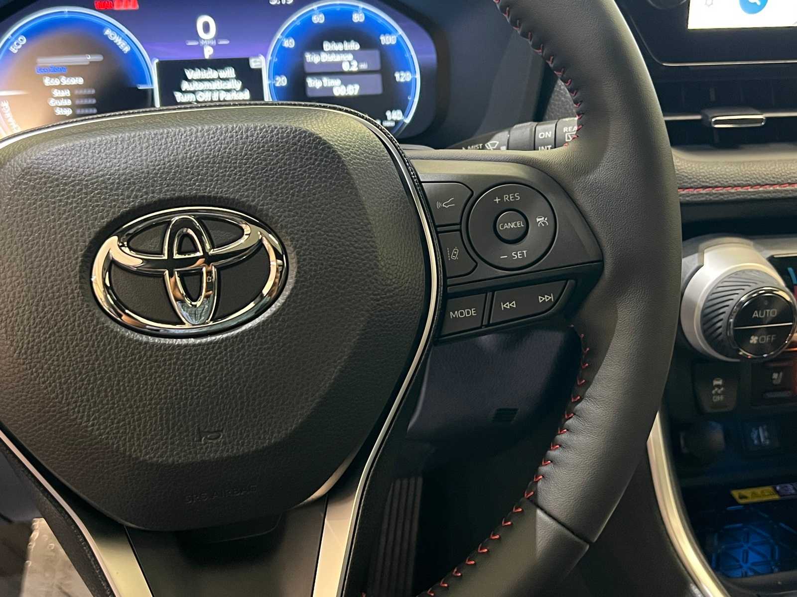 Thumbnail: 2025 Toyota RAV4 - 21