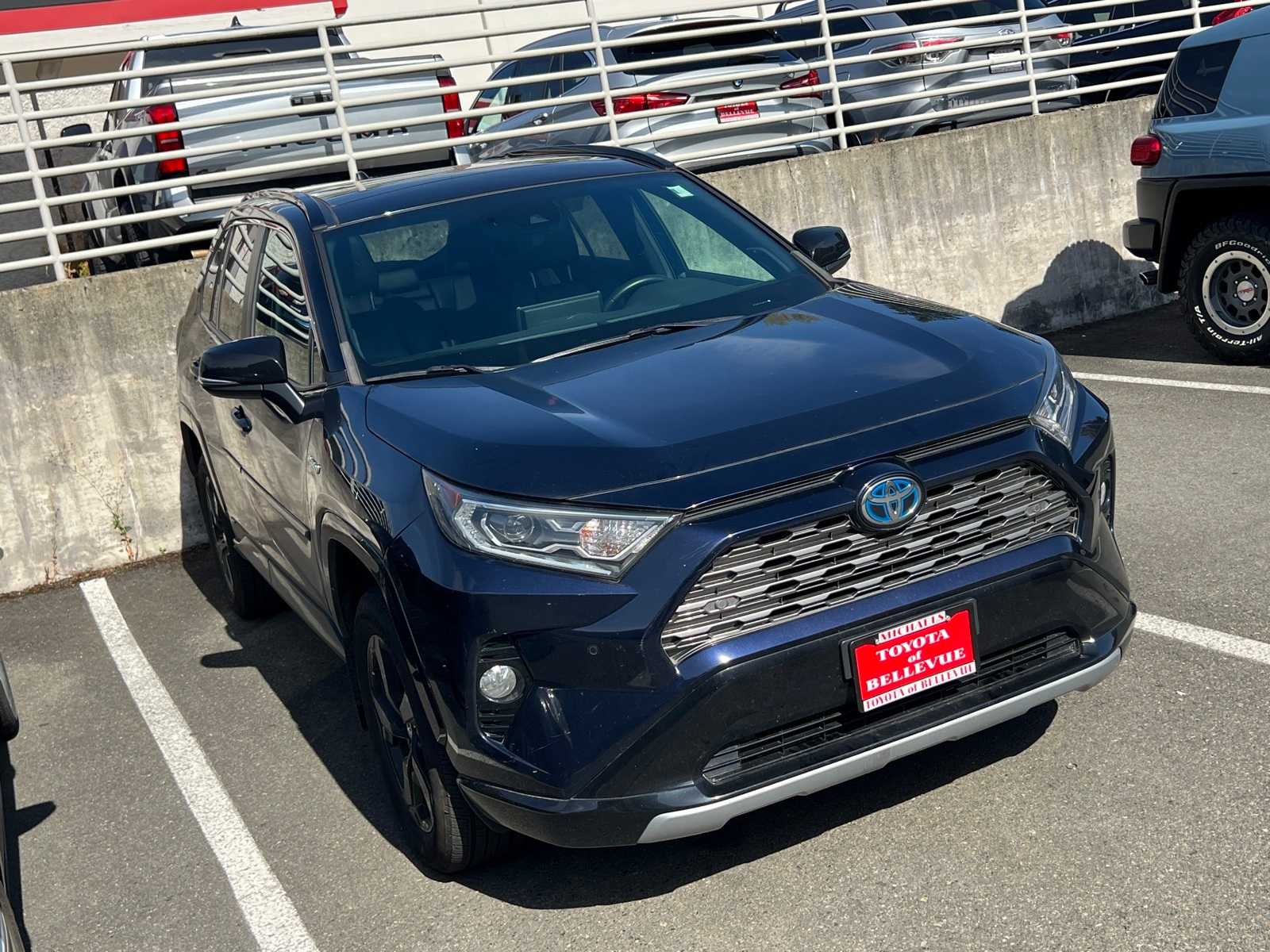 Thumbnail: 2020 Toyota RAV4 - 3