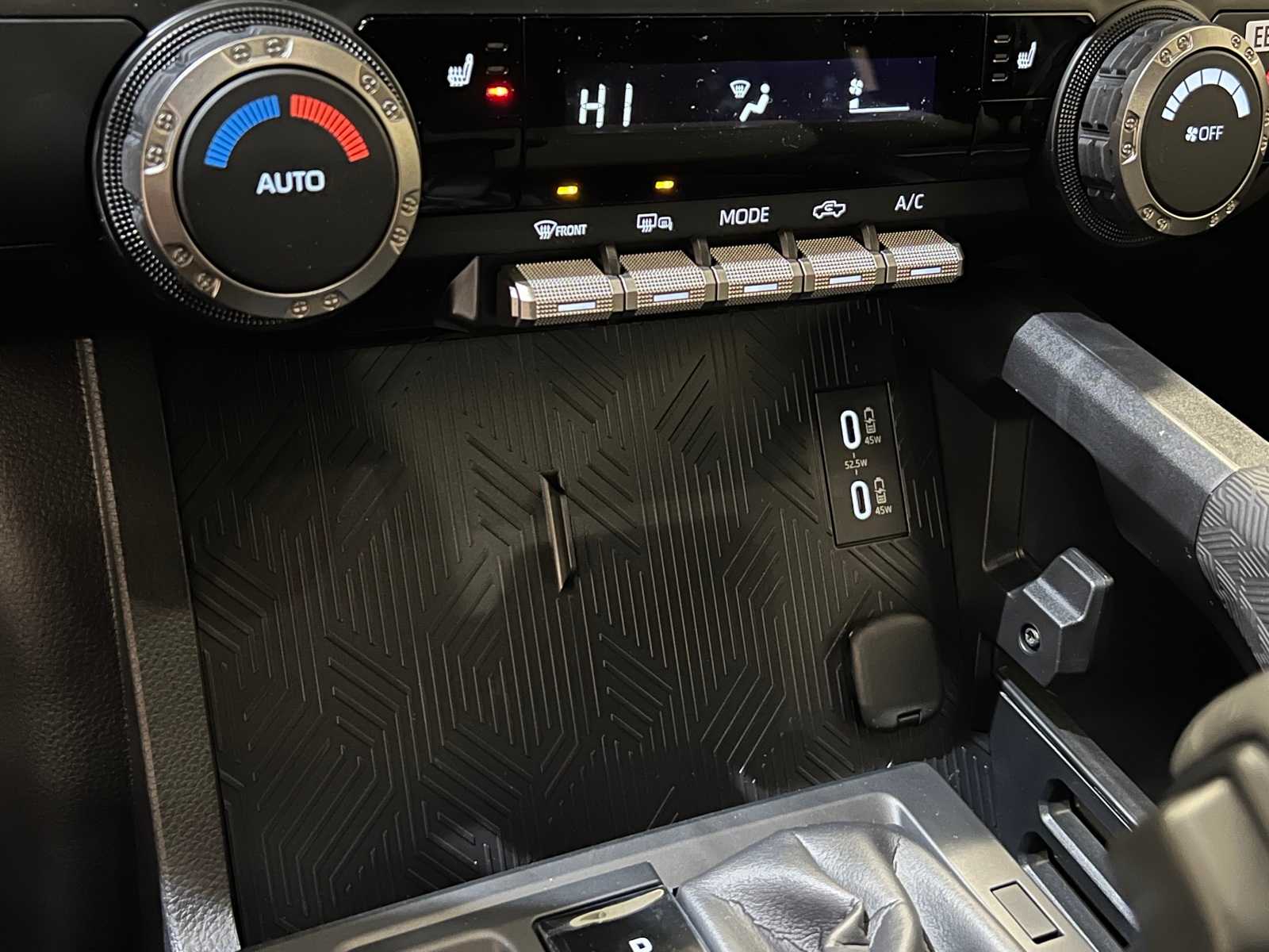 Thumbnail: 2025 Toyota Tacoma - 25