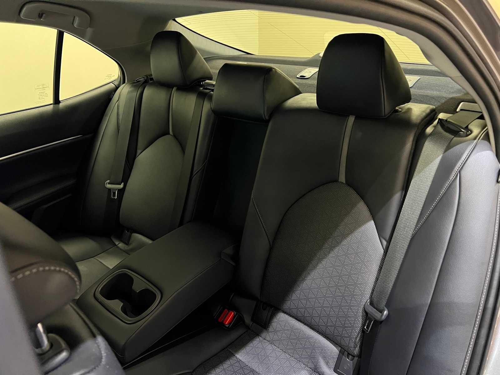 Thumbnail: 2021 Toyota Camry - 13