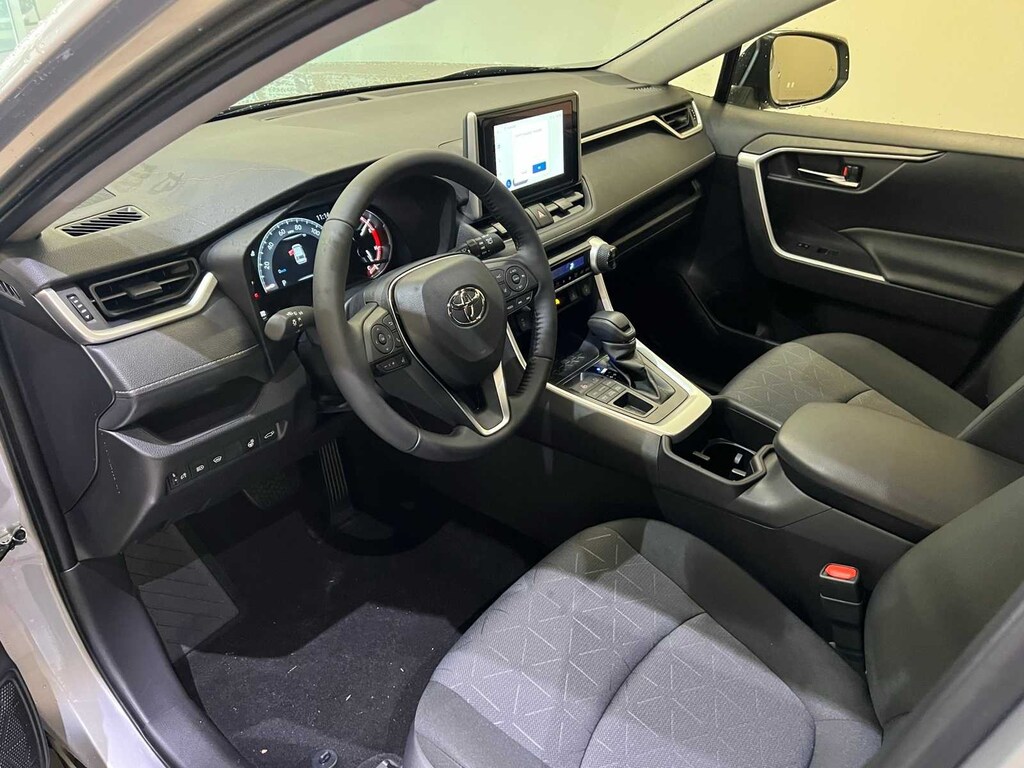 New 2025 Toyota RAV4 XLE SUV