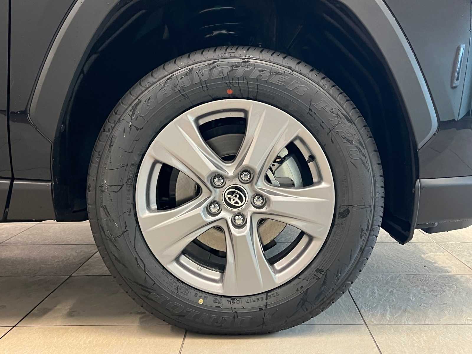 Thumbnail: 2025 Toyota RAV4 - 7