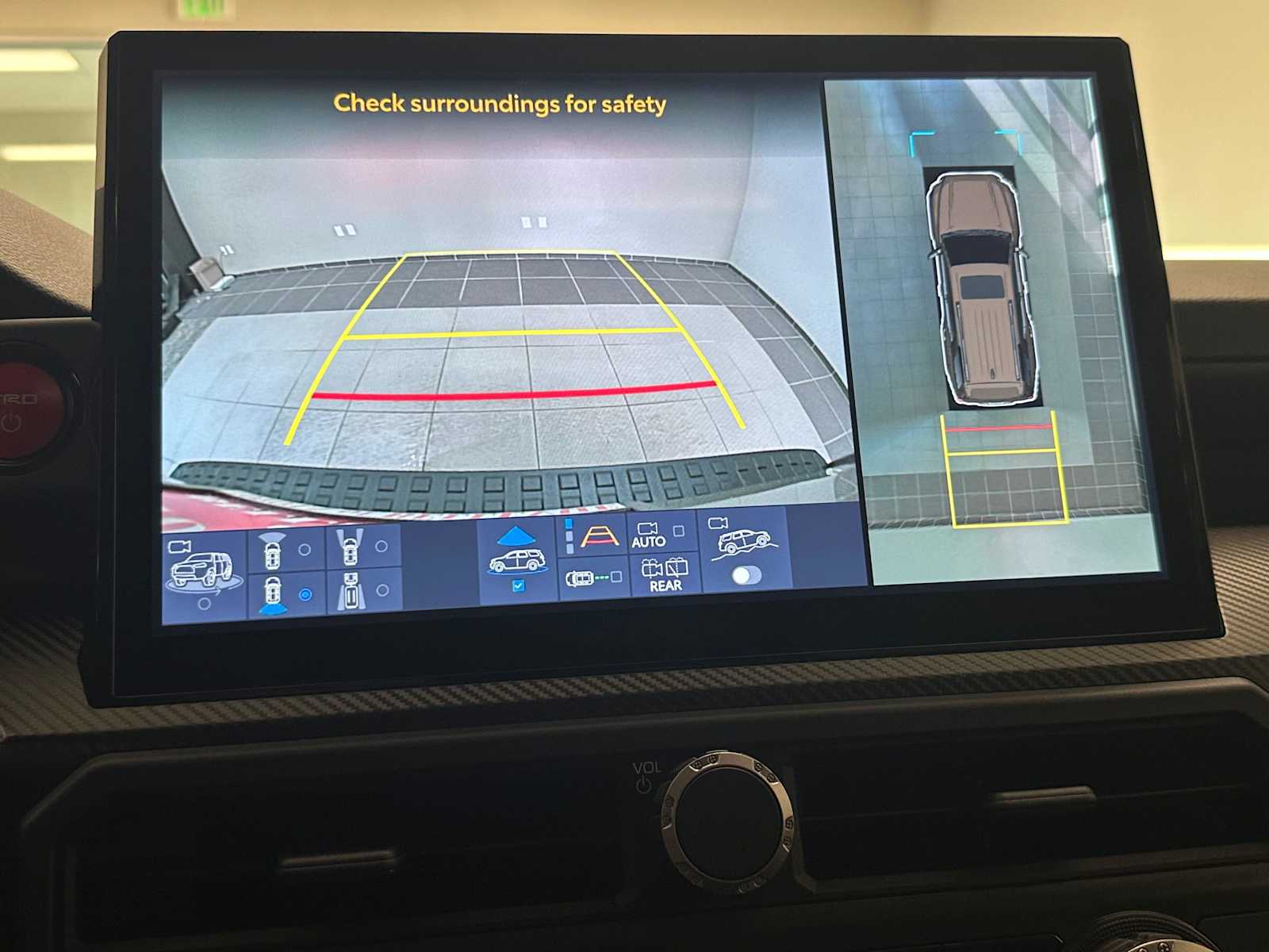 Thumbnail: 2025 Toyota 4Runner - 13